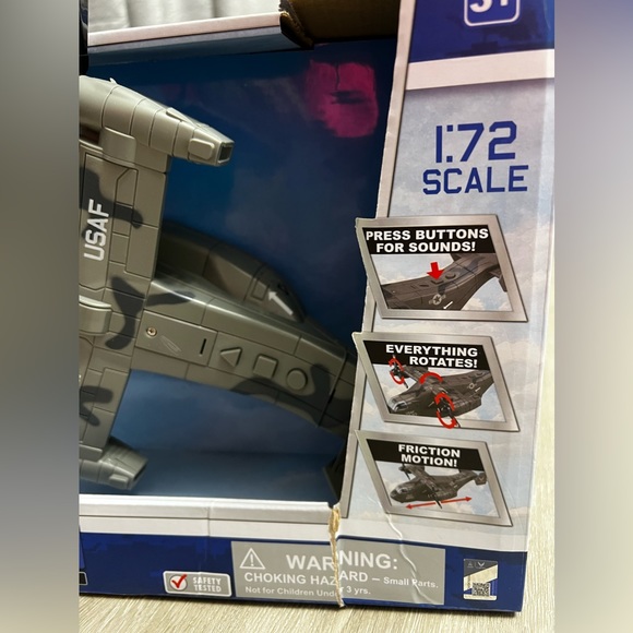 US Air Force Cargo plane toy - Picture 2 of 5